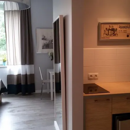 I Retro شقة غدينيا